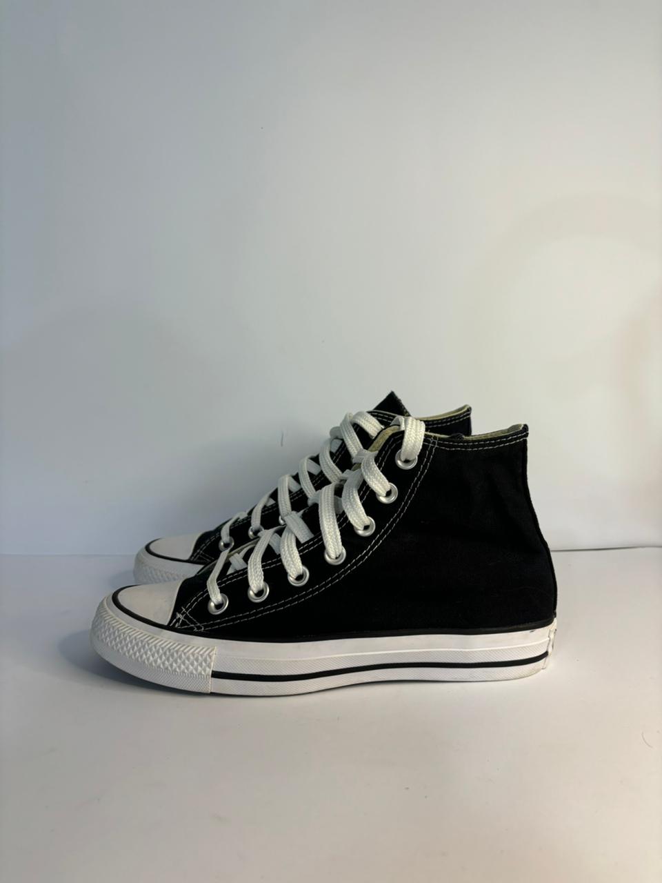 Converse Black High-Top