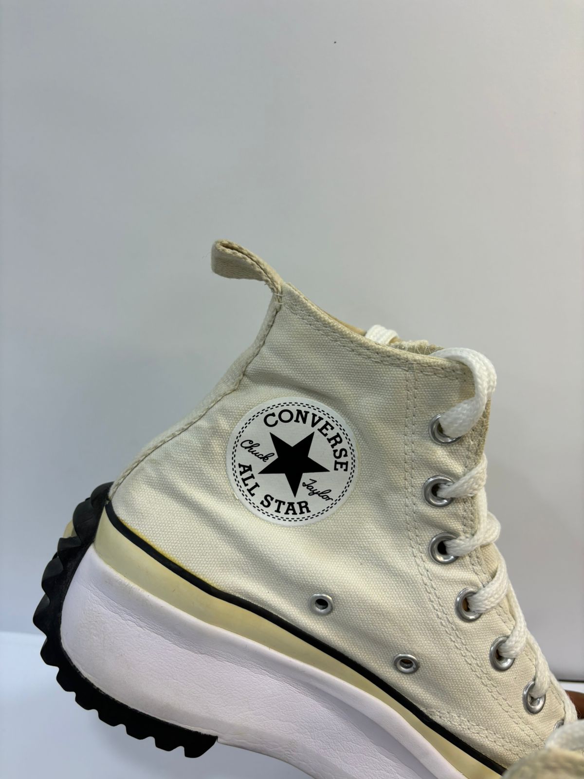 Converse Chunky White Top (Limited Edition)