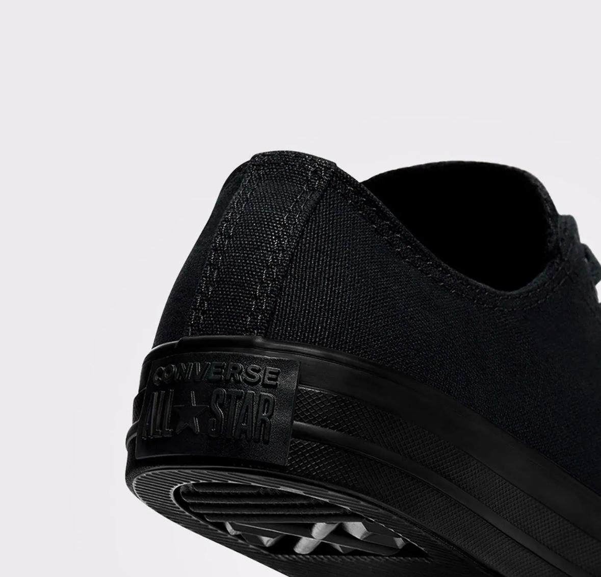 Converse All Black Low-Top