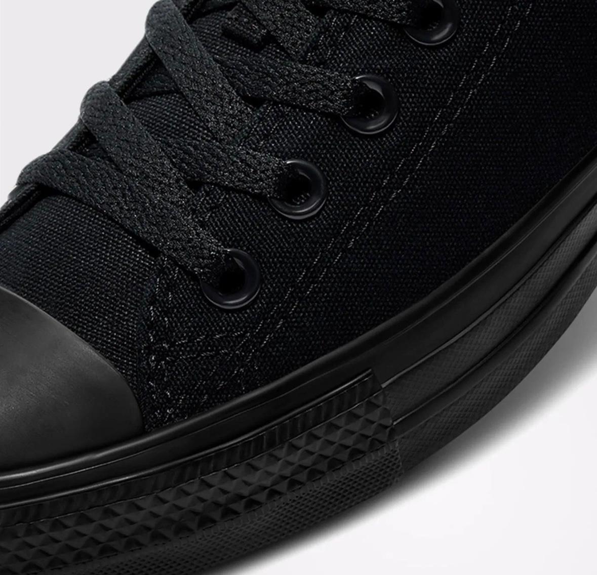 Converse All Black Low-Top