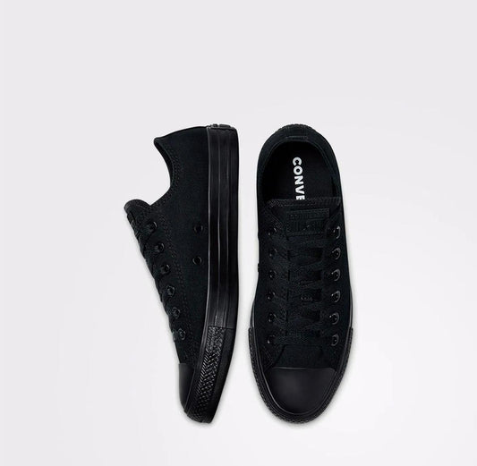 Converse All Black Low-Top